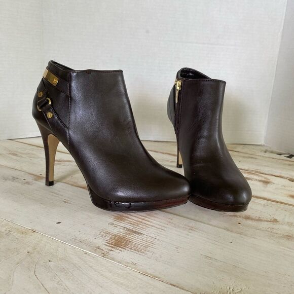 MARC FISHER booties Blaine 3 Dark Brown heeled boots faux leather Size 6.5 M EUC - Picture 2 of 12